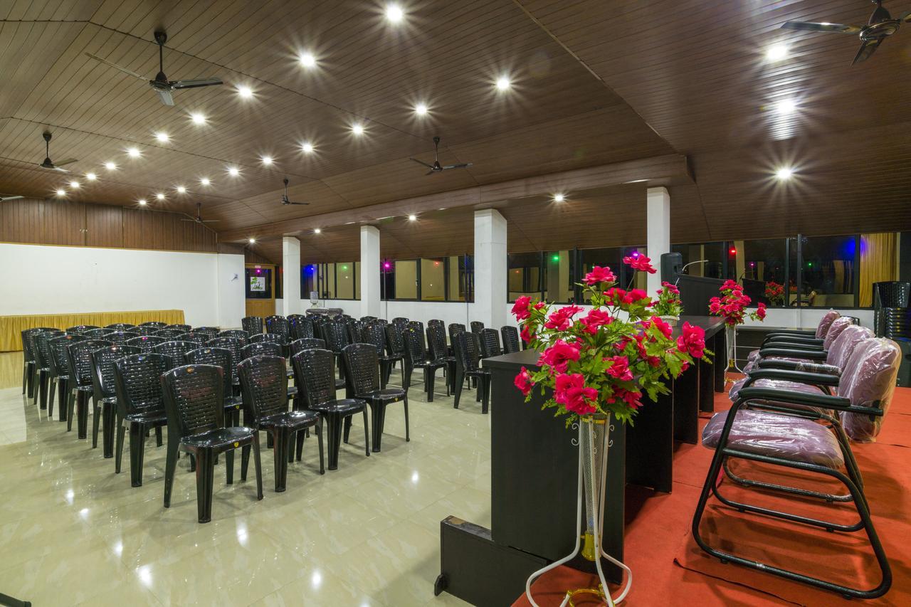 Spice Inn Kumily Ngoại thất bức ảnh